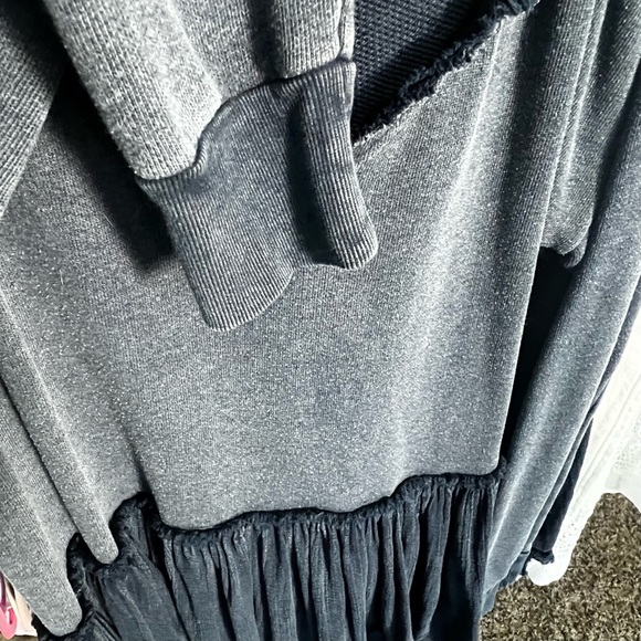 Free People: Summer Dreams Navy Hooded Pullover. NWOT - Picture 5 of 9